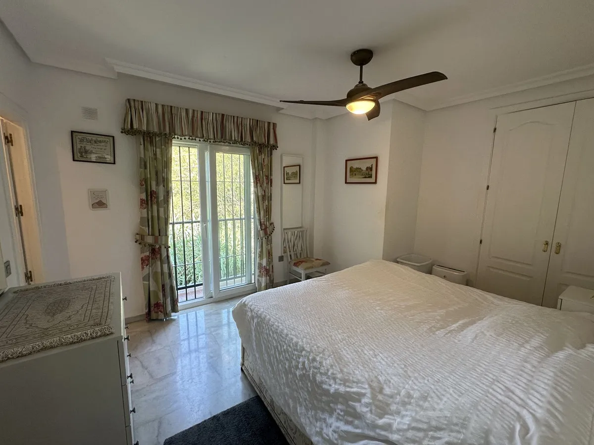 beb43784-8190-45e8-b4d8-5dd41a168c64