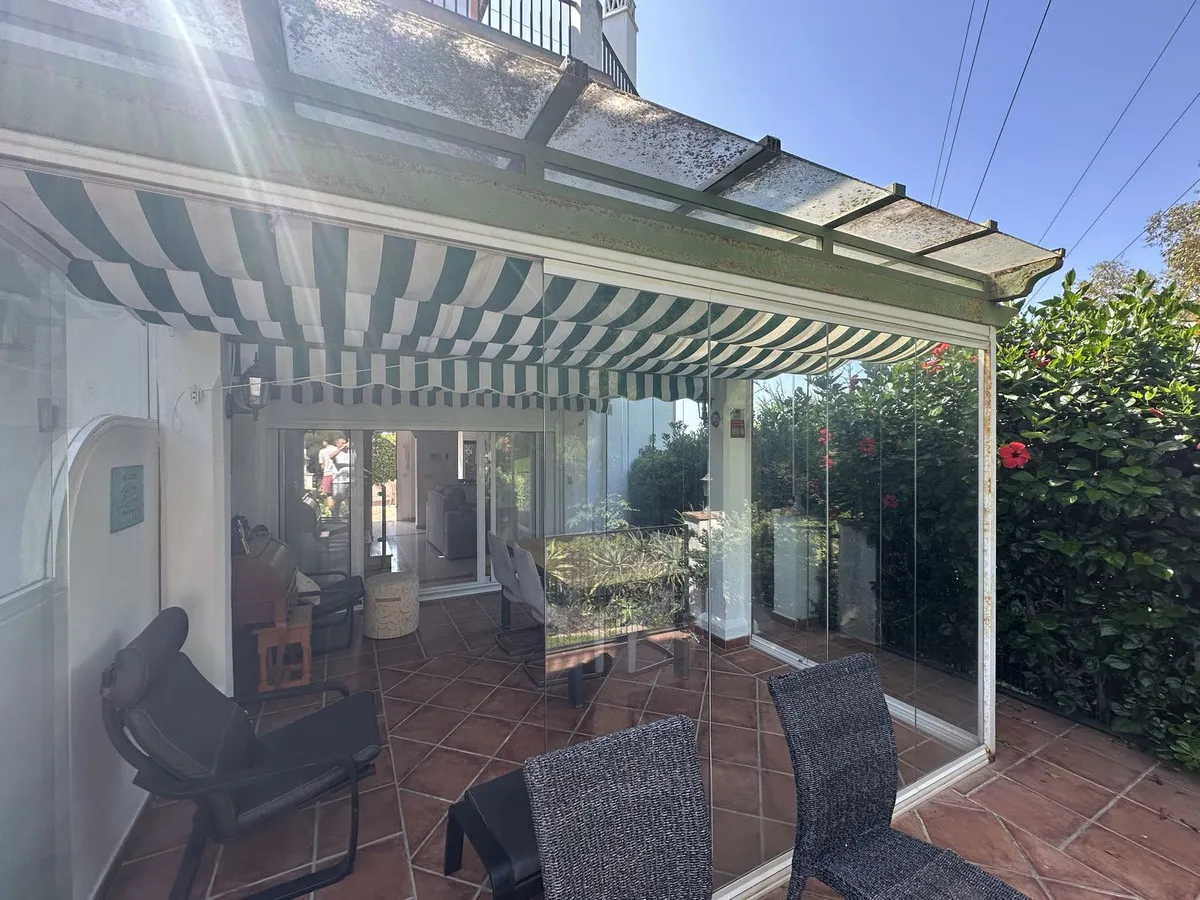 e3655d1f-939b-4577-87f4-731ee97076e2