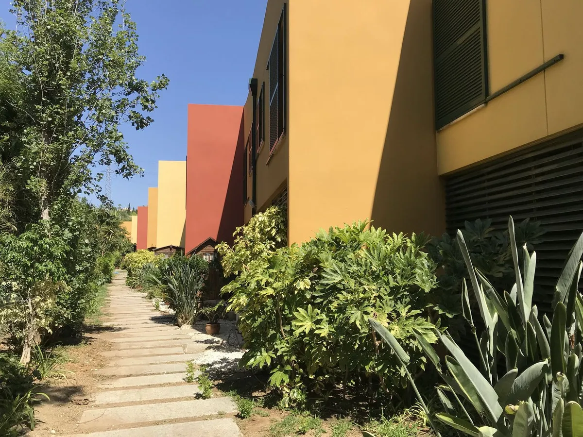 1a1b9838-d1db-4169-b3f7-73f84843bfbe