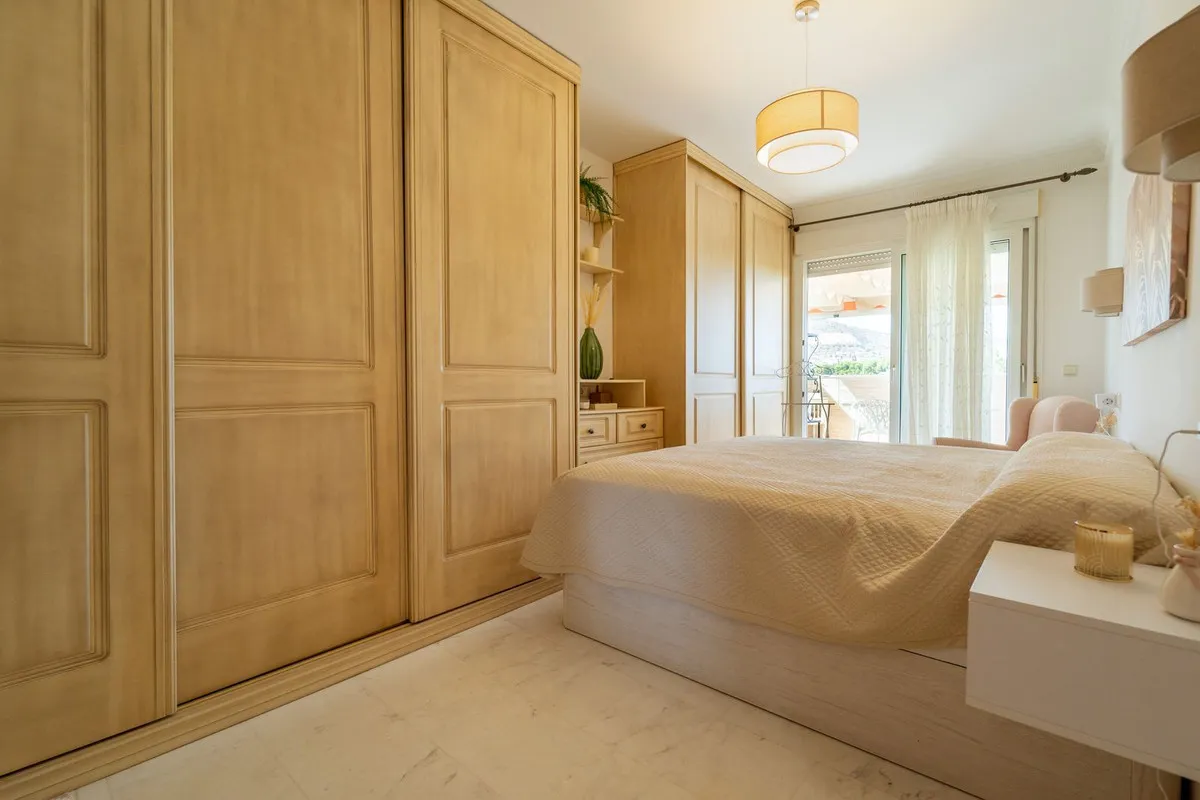 3340791a-8352-4f5f-9759-b7d043966f65