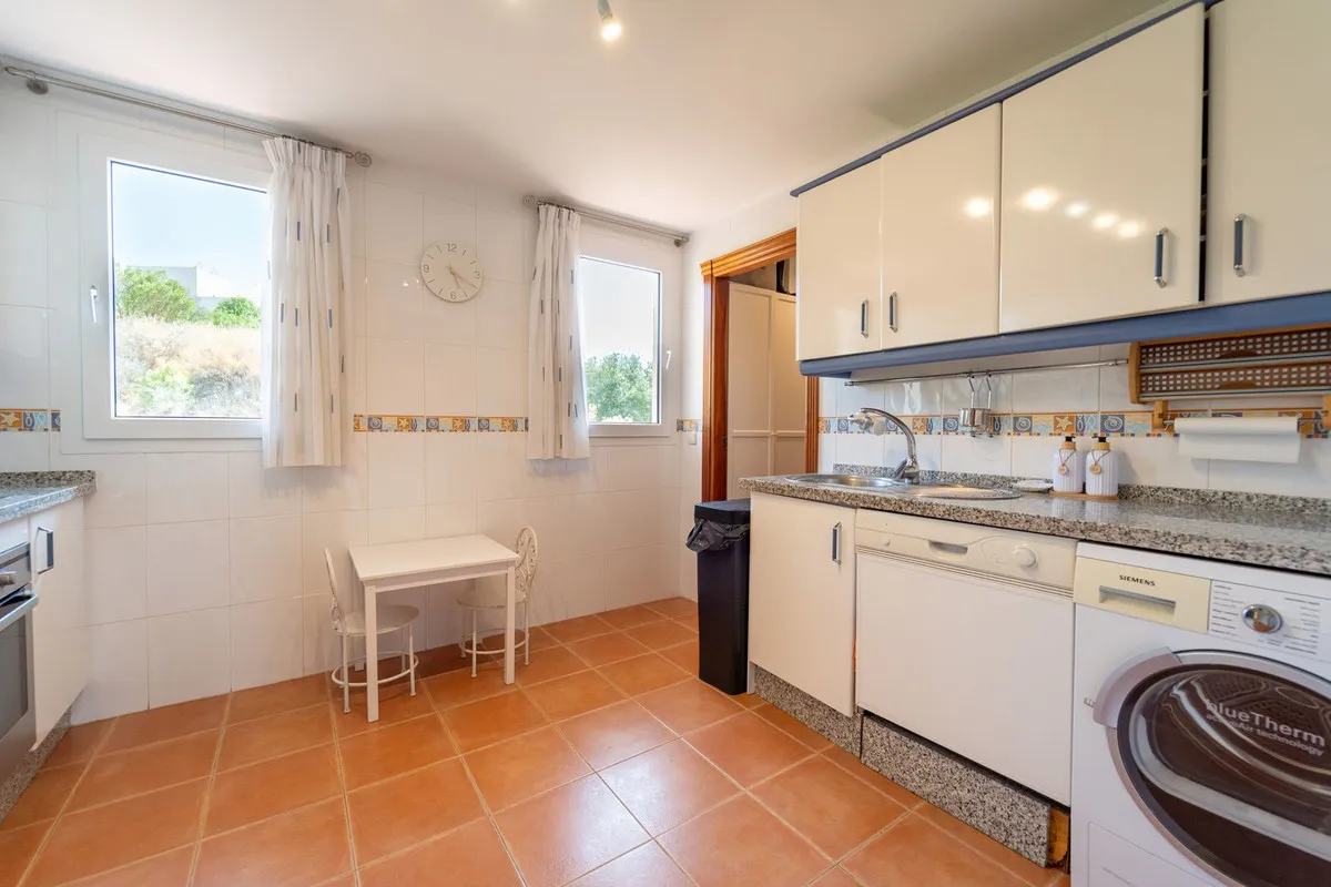 c333d138-4604-47f1-84d0-65d406f0bd18