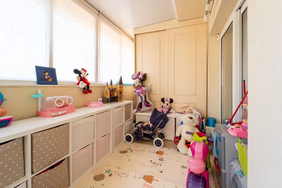 c35ede9f-fbbd-419d-833e-08cd876ad8a2