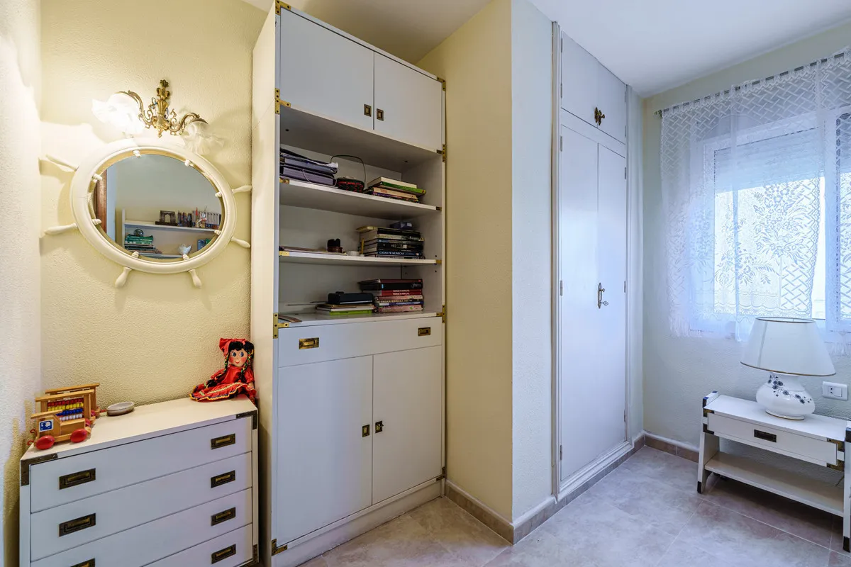 1cd6bda9-abc4-43b6-bb38-0bb4a4a86f8a