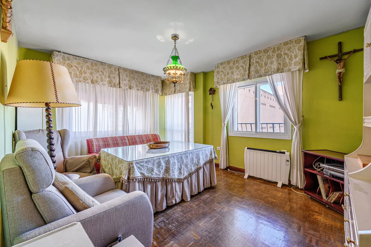 67f40798-e1e9-48a8-b73c-d3c037a37643