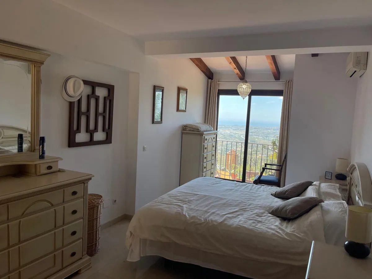 eca6c06c-ed71-45b6-a934-b7399266c182