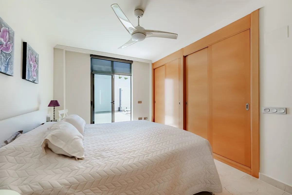 55c207be-806b-4547-8c60-bb72a4657a89