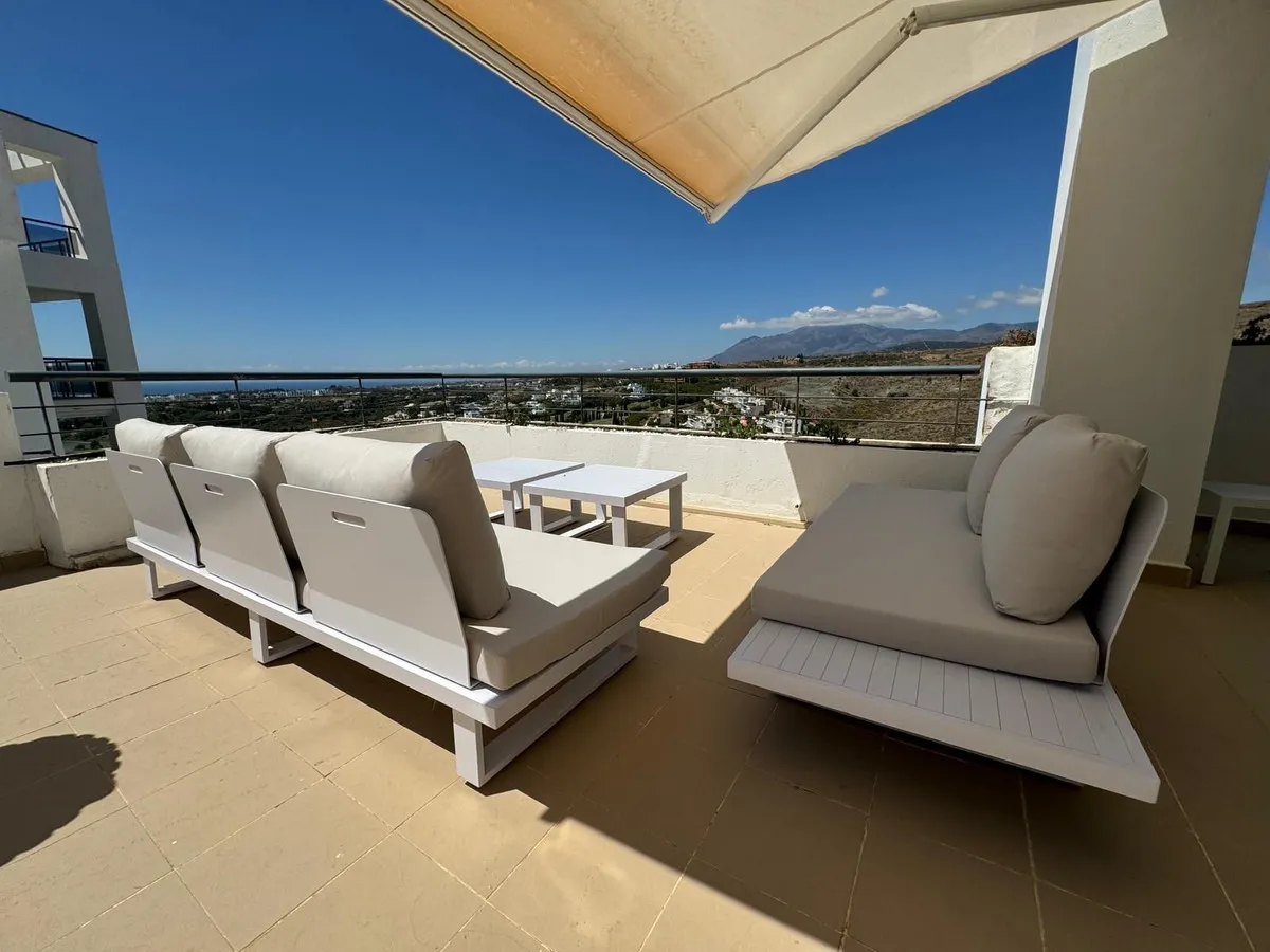 b104168c-3a17-420c-999a-76b17240d6c7