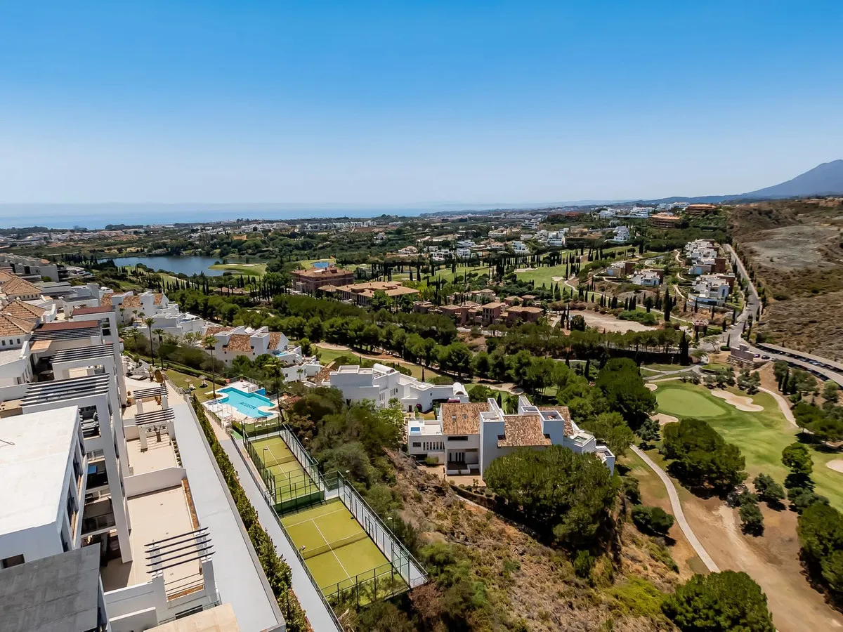 c0db70ec-ff2d-4d14-9741-3afd0c295794