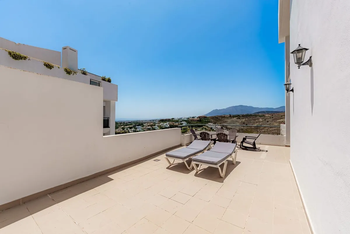 e880259a-5adb-41cb-9bdb-69cf11e3964c