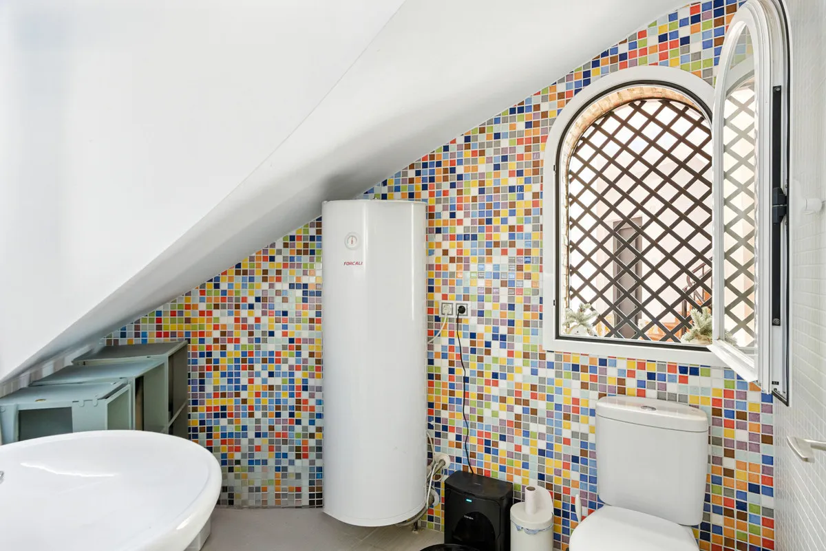 594bcdce-017b-4fd0-bf1f-07a03e909ec8