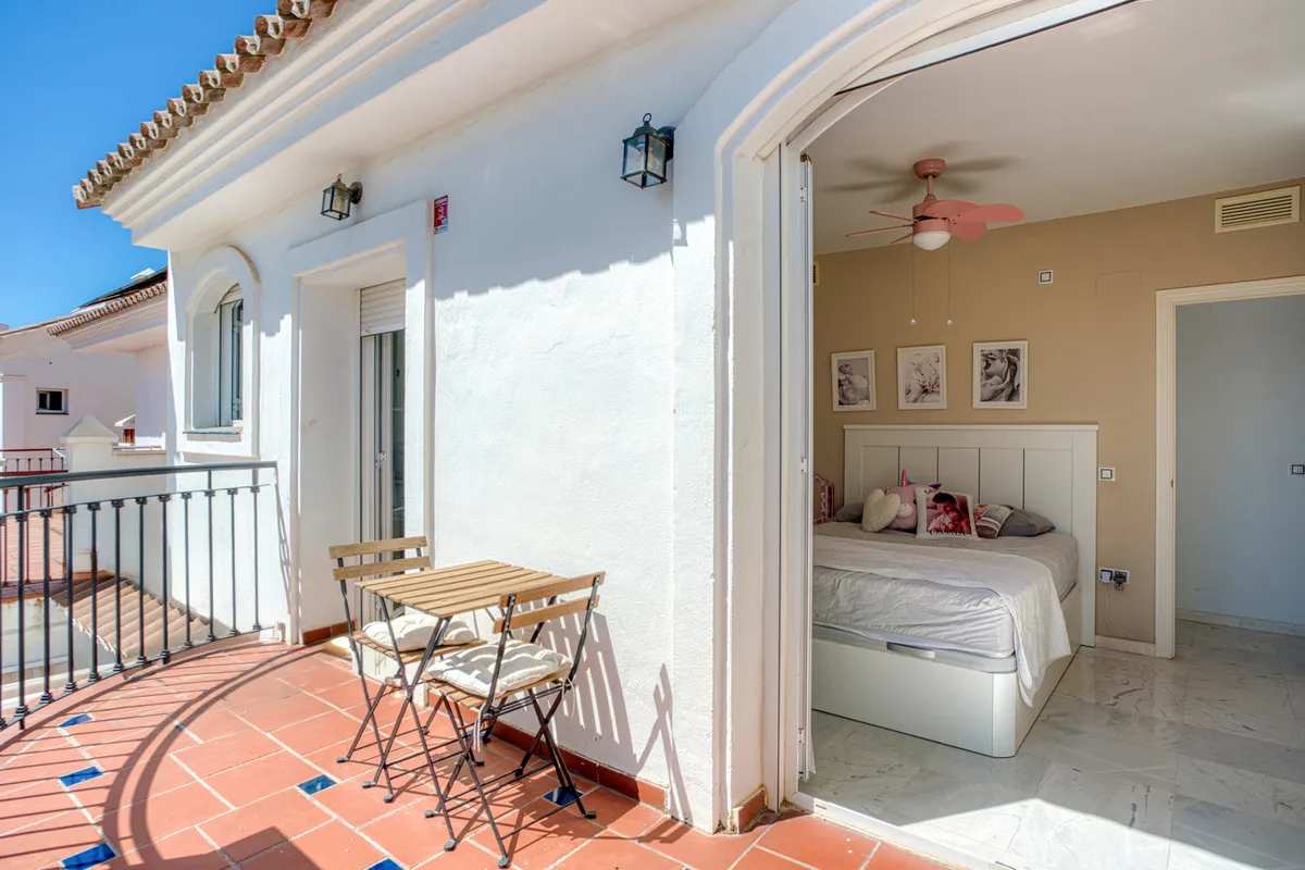 a534919b-4d34-4e12-9489-40cb41e3bd40