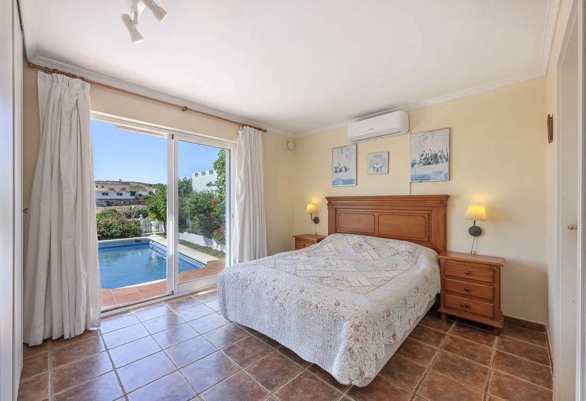 6e80ef3c-c336-42f4-afa4-2685a9fc0ff9