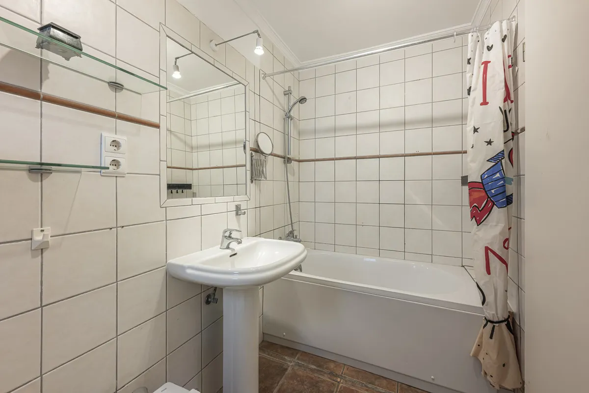 cb7502d8-fbec-4778-bc66-984dcd85626b