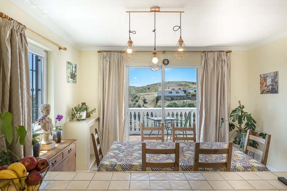 e86d6a22-4bbe-496c-b0e5-f9b1b2f9f41e