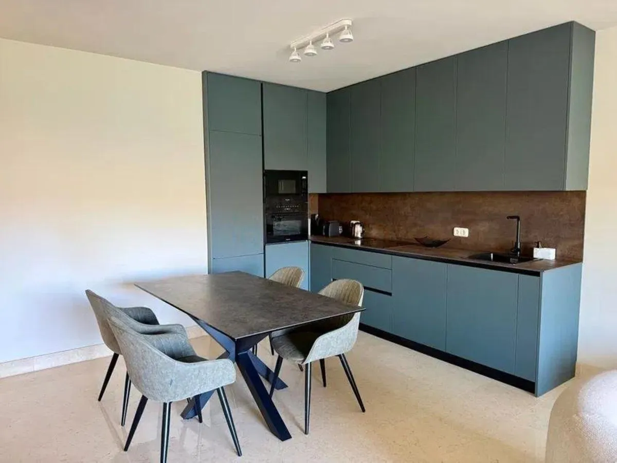 7ab9f956-3ec4-43ef-b5a9-afda14db86d9