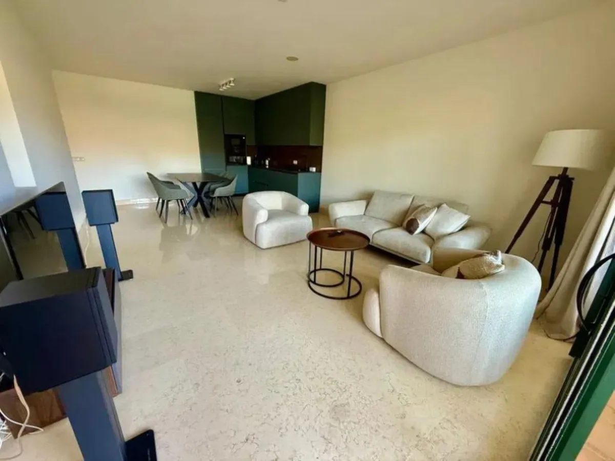 b7087d8f-68ff-478b-b690-af7cb5d3e6d3