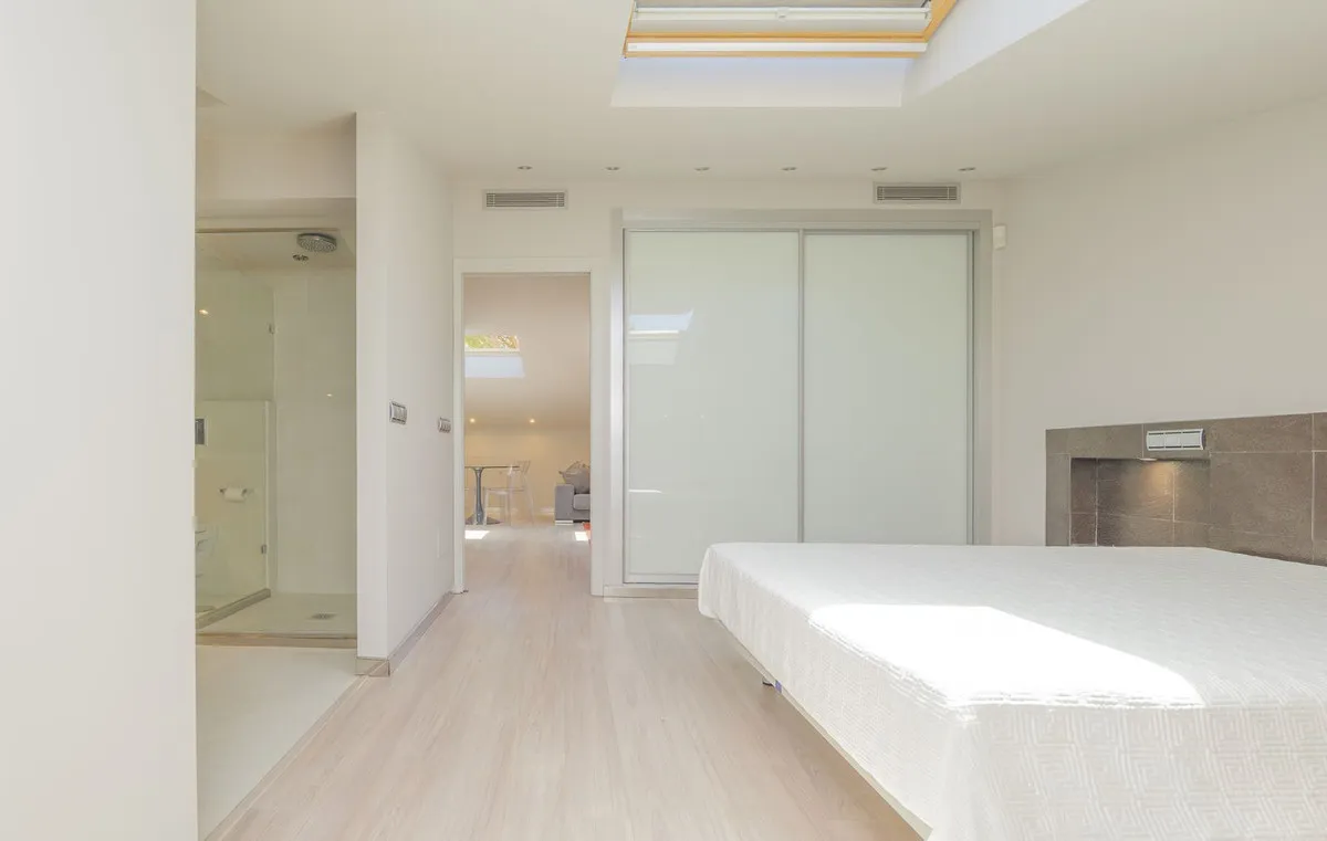 496d9a0c-3639-43b5-887d-00ea4499c0fe