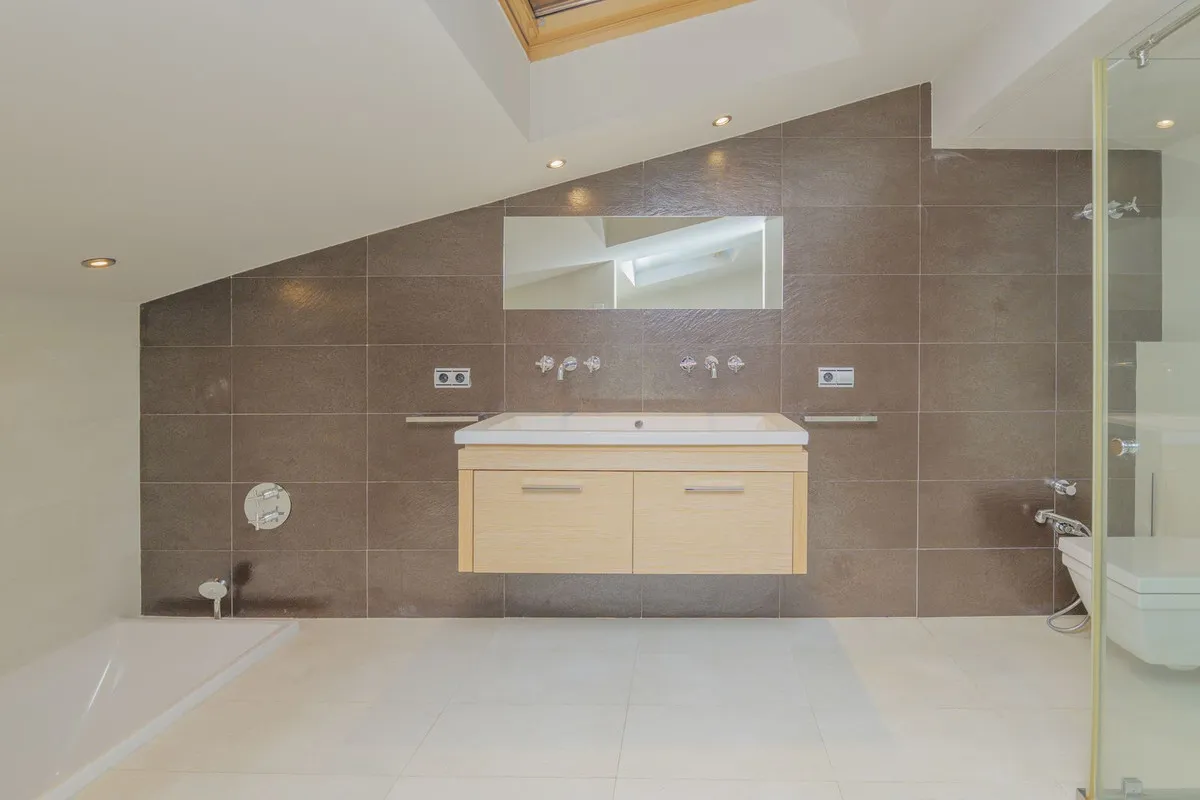 51bd8844-a6d1-4a55-a96a-1245e9fff6cd