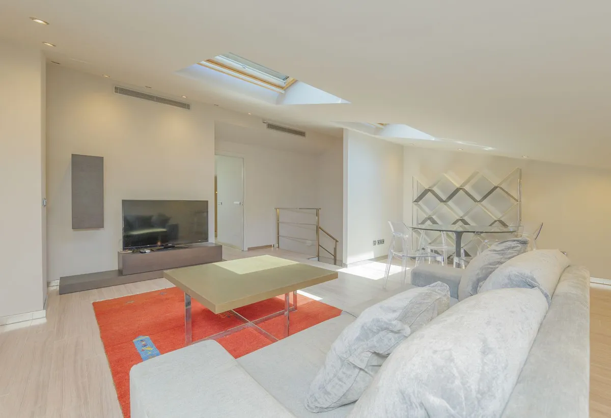 89da80dd-1f82-42dd-a48e-51a64b1e533f