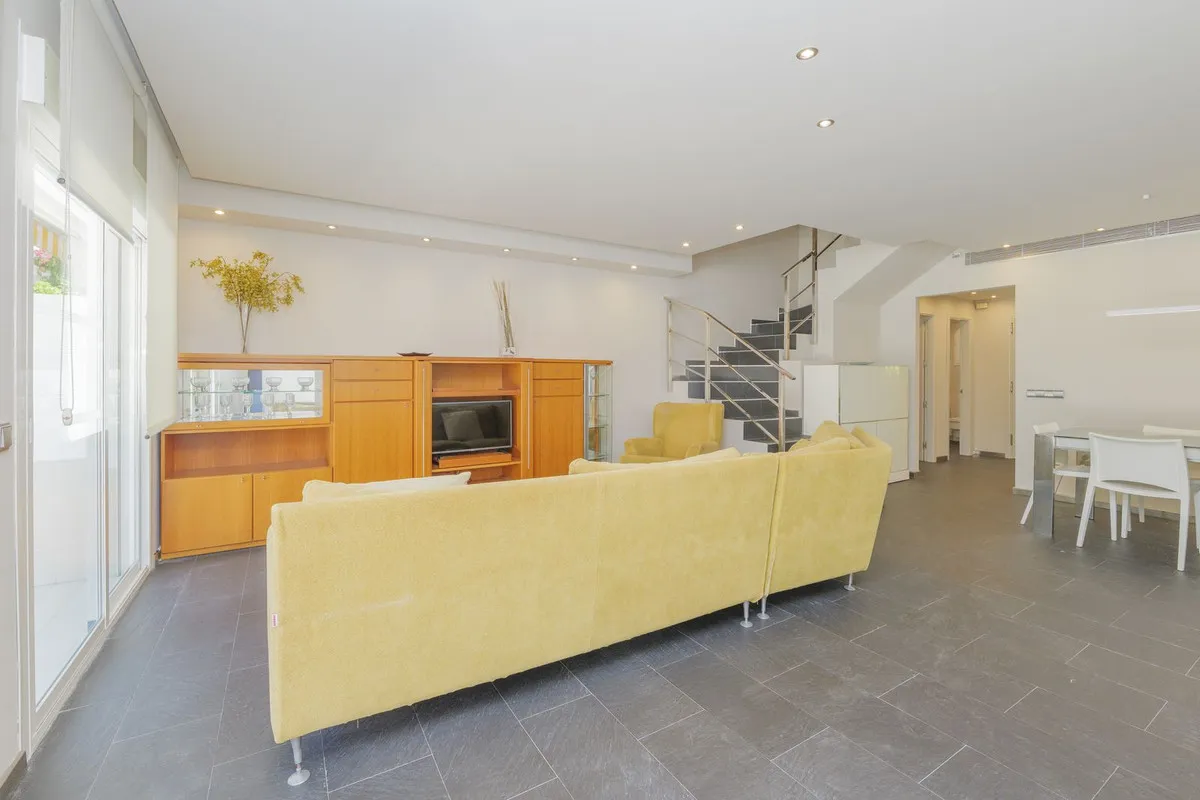 a9accf17-f7cc-44af-8475-452fa02d218c