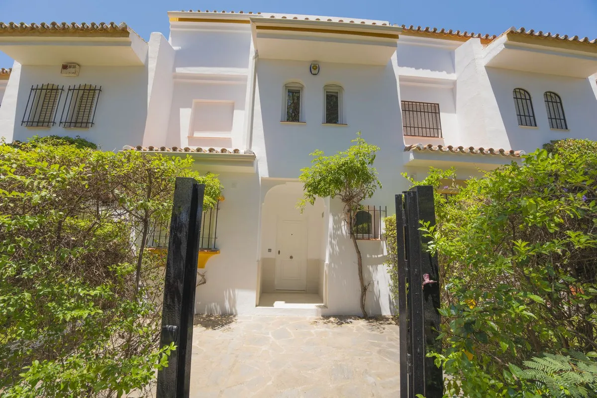 d5f5ea8c-3fdd-44e2-83ed-ead40e155cc4