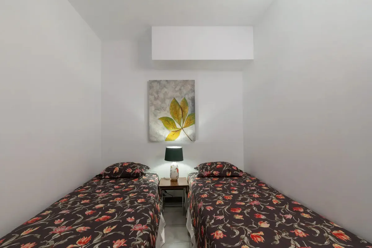 195ce751-3f95-4311-91a8-89d8035daaa4