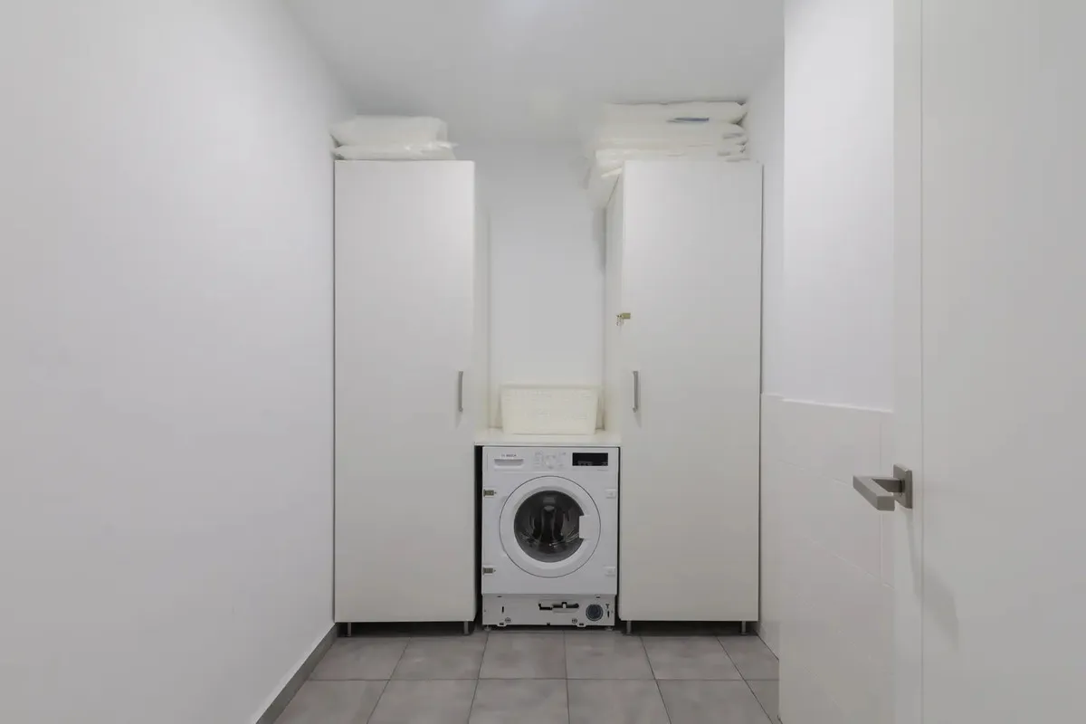 9fd58f5d-94f4-411e-acc9-1a0218b3f3cd