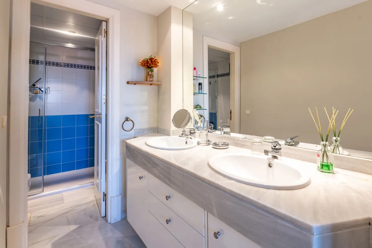 8379746c-bb26-4a07-9c5e-02ae5775560d