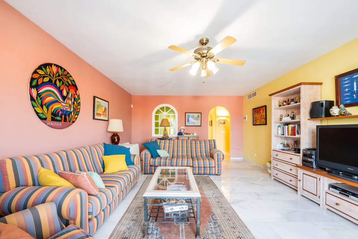 8a9cd1b9-817d-4329-baba-794c9d06913d