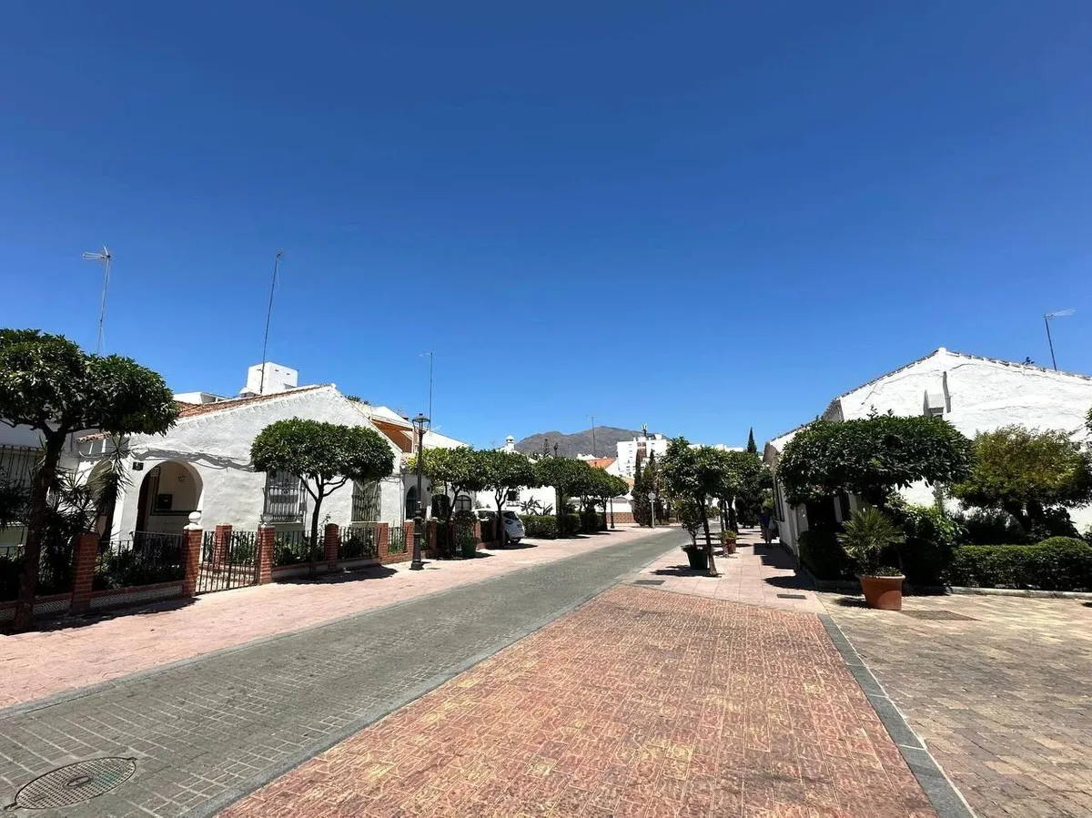 1080bf2d-4d8b-44dc-947c-27dfae3ecd9e