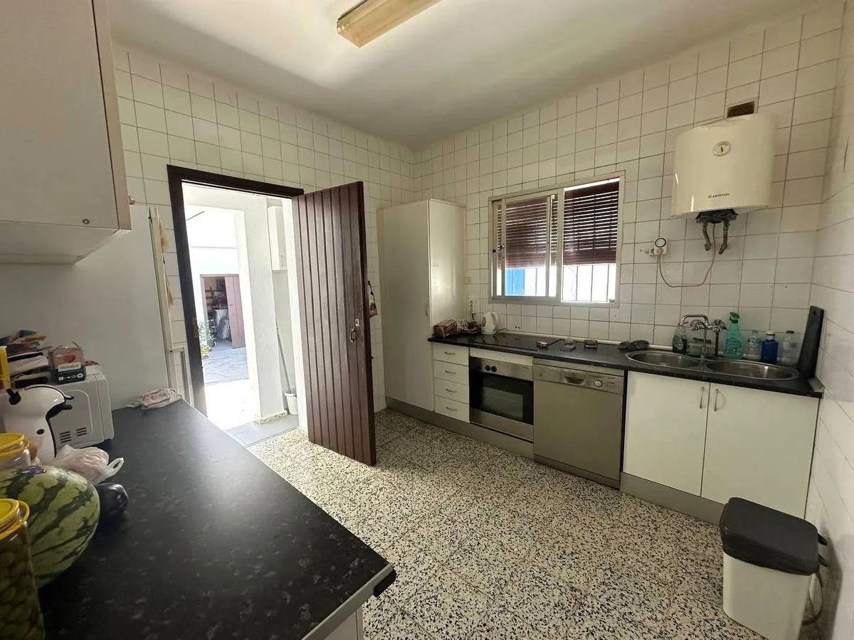 162a4d66-06ab-42df-bc52-6f2d43437d35