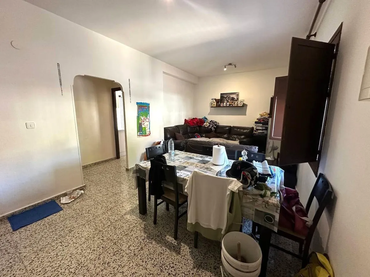 d171a5a3-fcec-439d-b410-bd9bcd81b08e