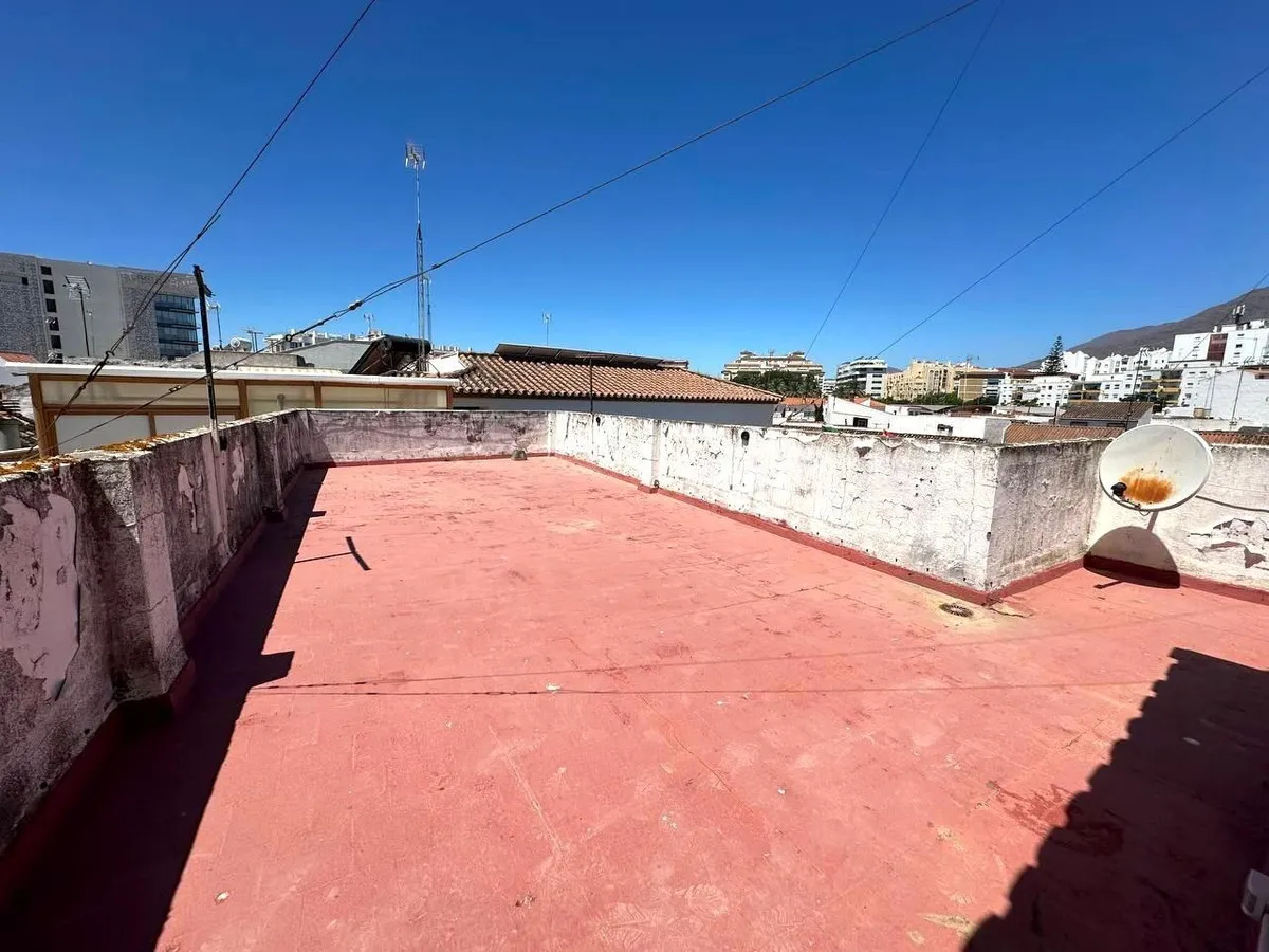 deb7f8d1-1c0c-4cee-b2b1-85d1a1042d48