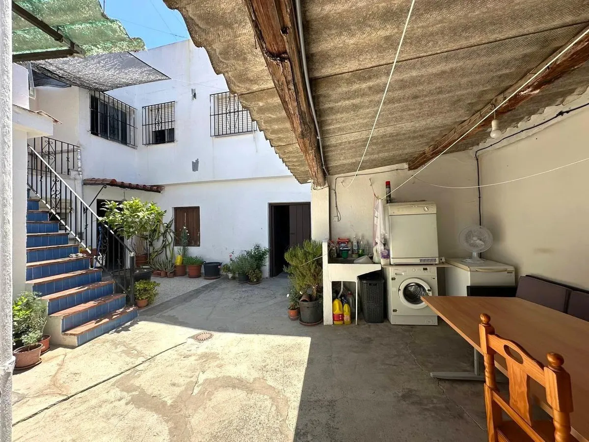 ed04f378-de9b-422a-8ca2-12e44031cfb0