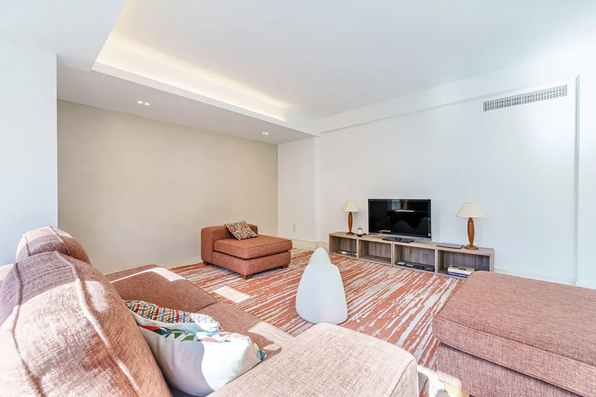 0683d00d-a710-4797-9b2c-8ce656f12b32