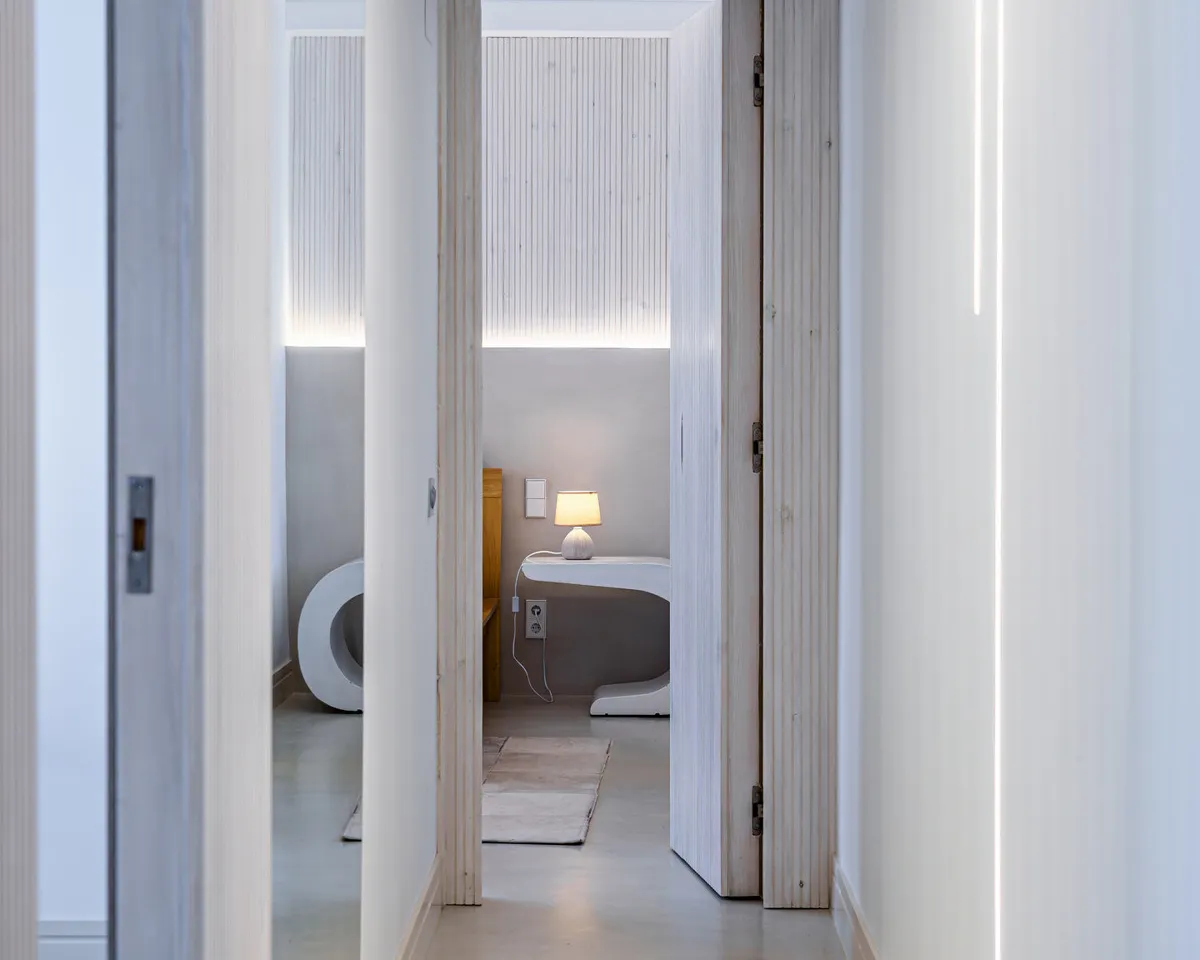 4d39a2ea-08c3-4321-b81b-9e290d72c39c