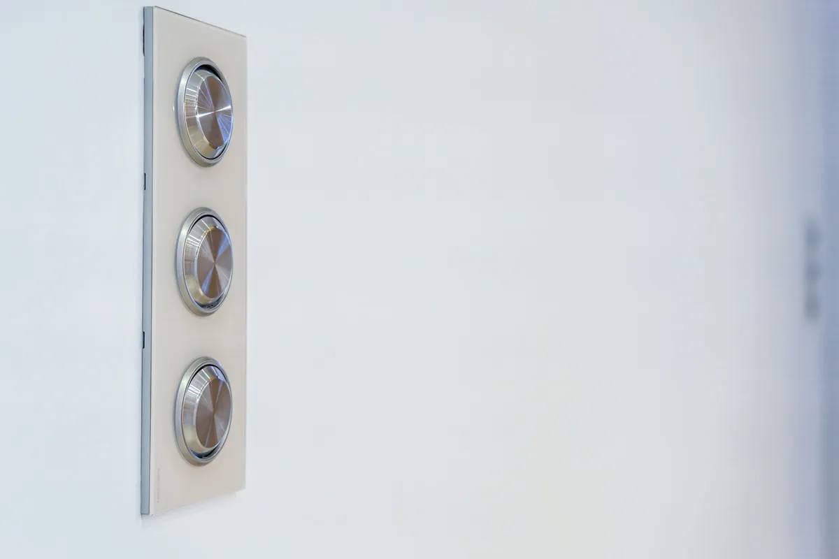 ea5484f7-31cf-4a3c-adc8-d4b48ae8cca0