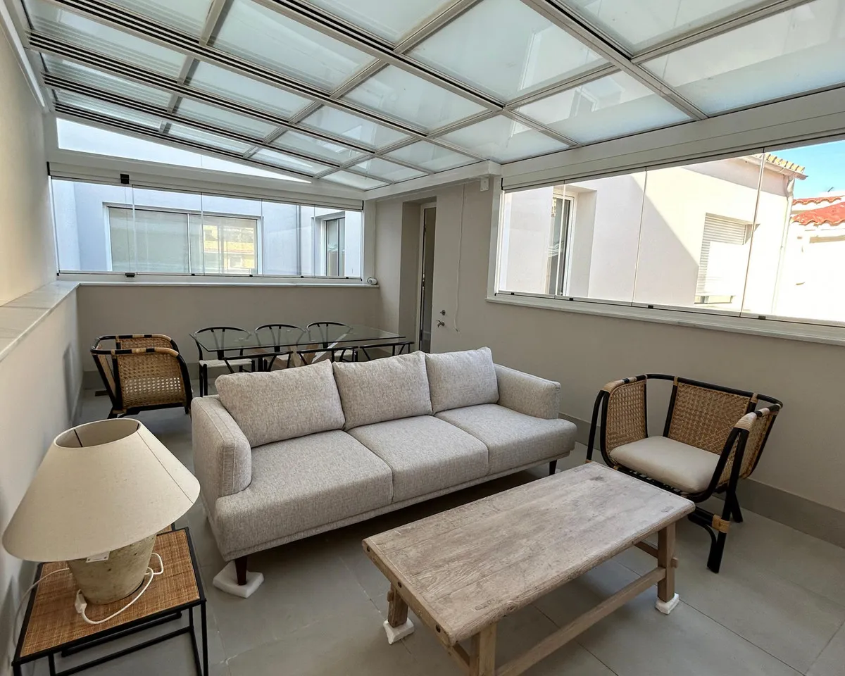 c04ff8d6-f327-4bdb-a413-a13f6d5257c4