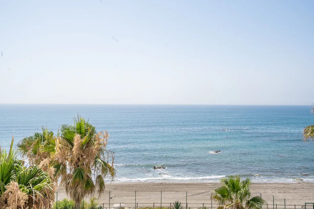 24df0c48-3d53-4e00-ac35-74912fd53ca1