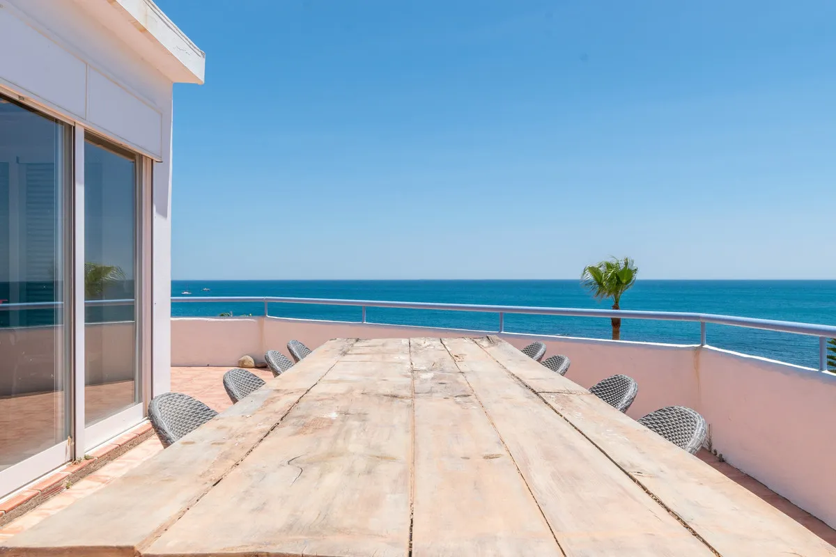 2b0d846e-162c-4e19-a364-5df04b0500bf