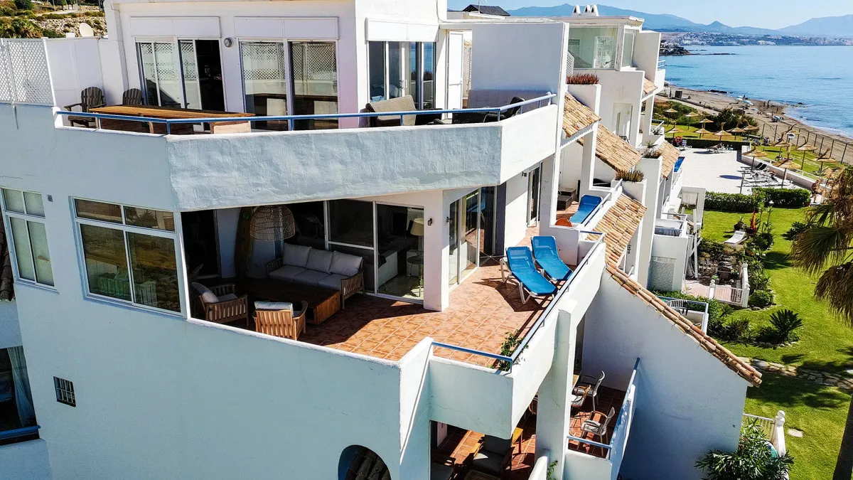 4ce45aaa-34e3-44fb-9edf-5b88fddfba64