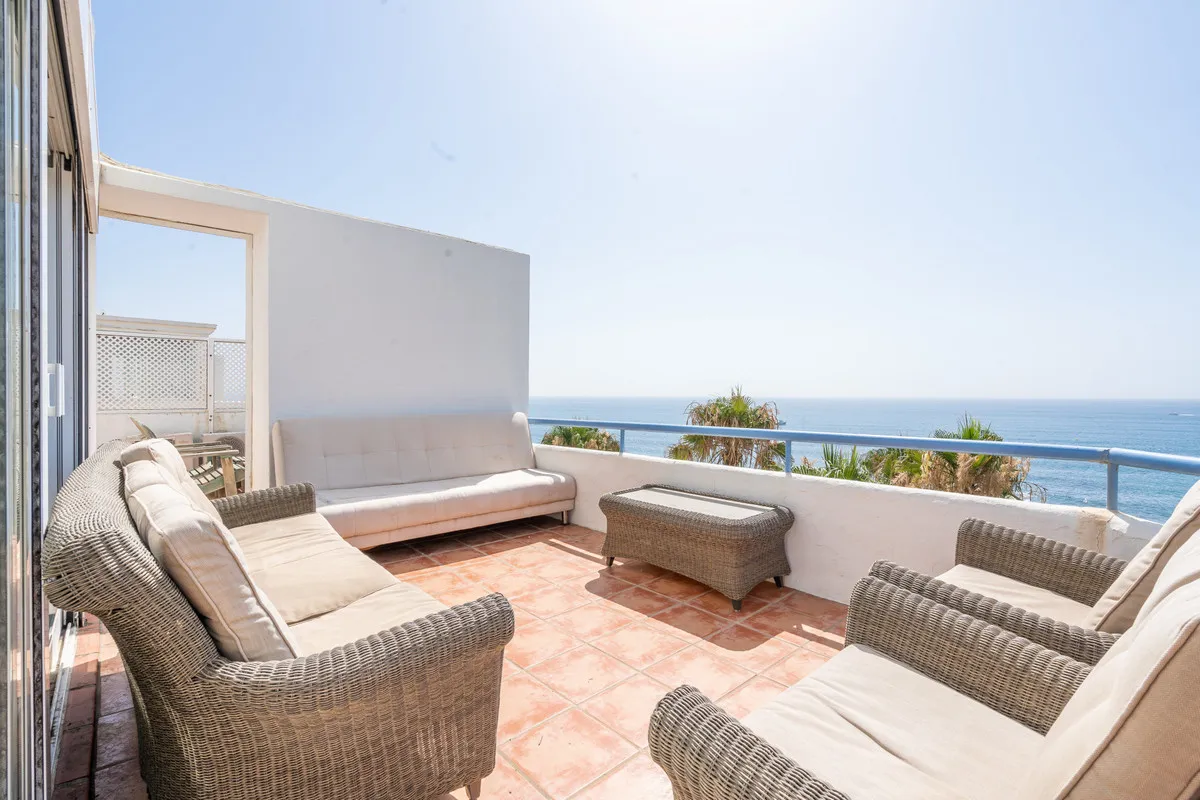 6237fdcd-f005-4df4-8817-101e2d412081