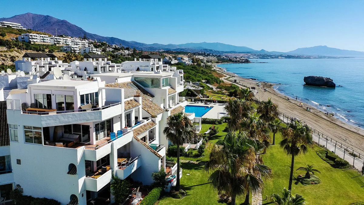 cd21a81b-c7bc-4a16-a34c-6fc56d9564bd