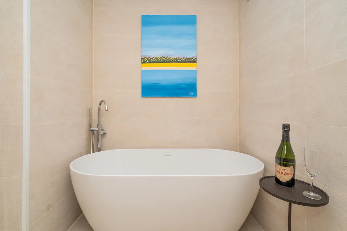 cd8ed68f-5c56-4f2e-b77d-e1f1e3ba4e3f