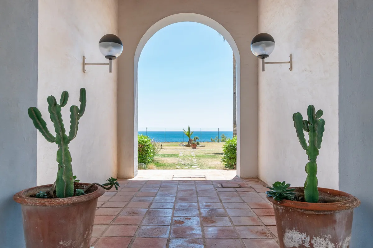 e1a6606b-7675-42bc-8d4d-b26331ec116c