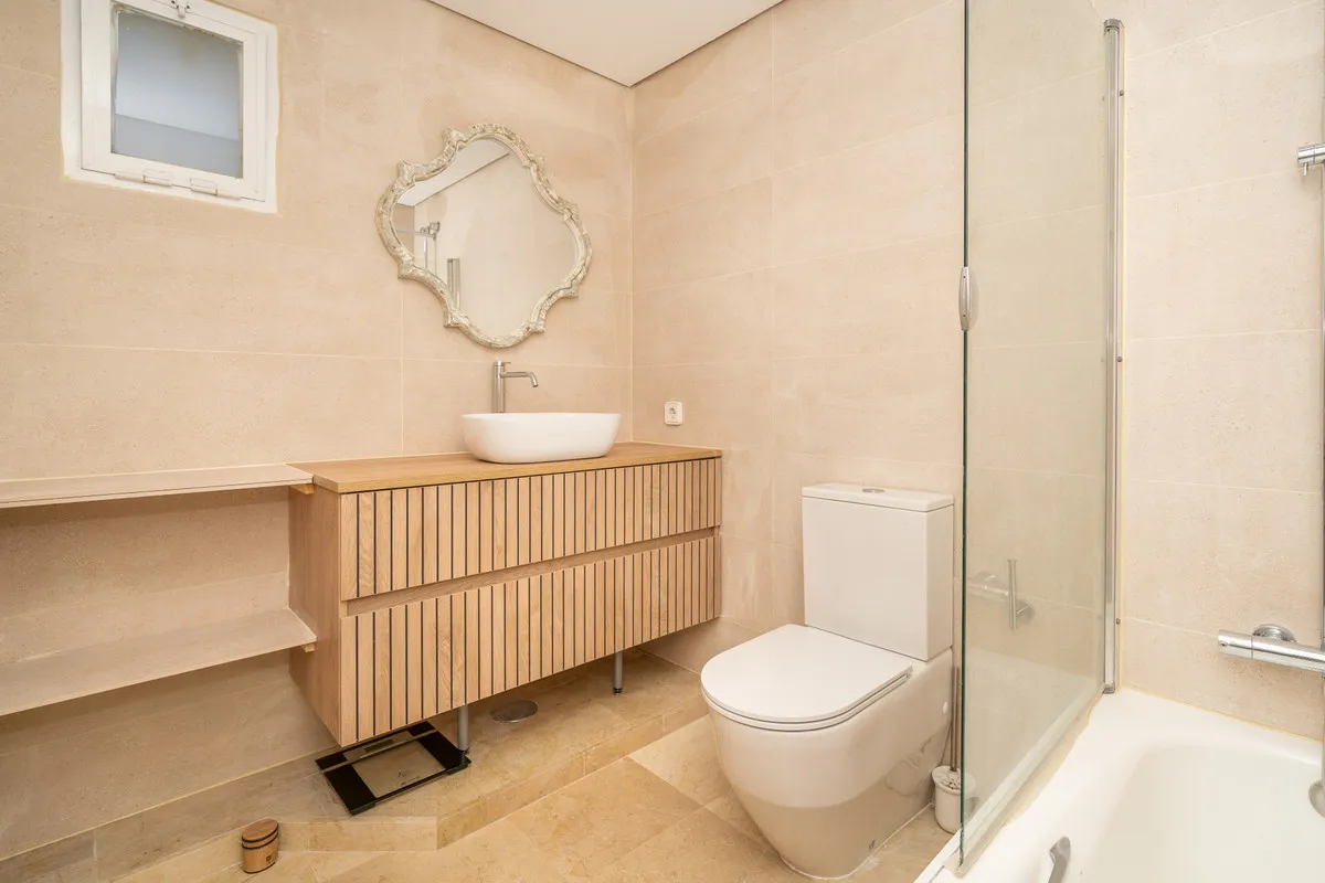 fa312090-5dd8-4502-b49b-c63fcd34cd0c