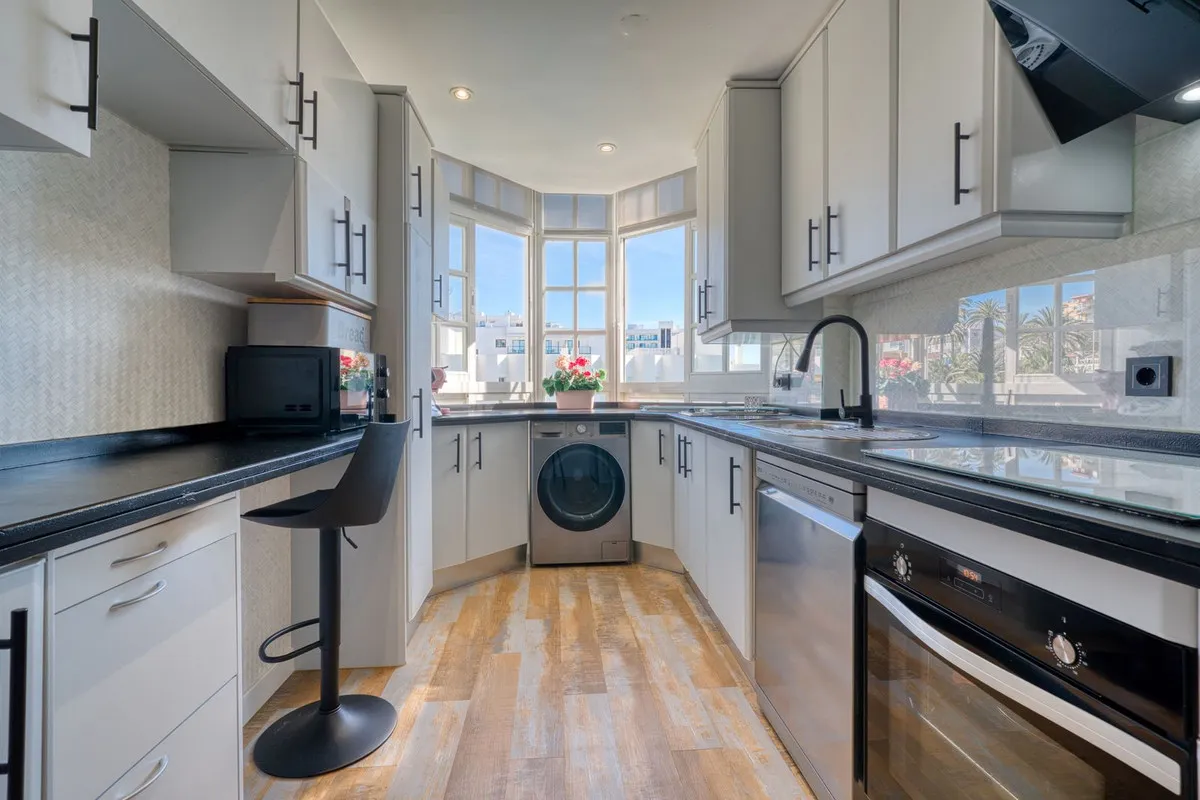 e42116e6-53c3-434e-925b-9269e7db48d9