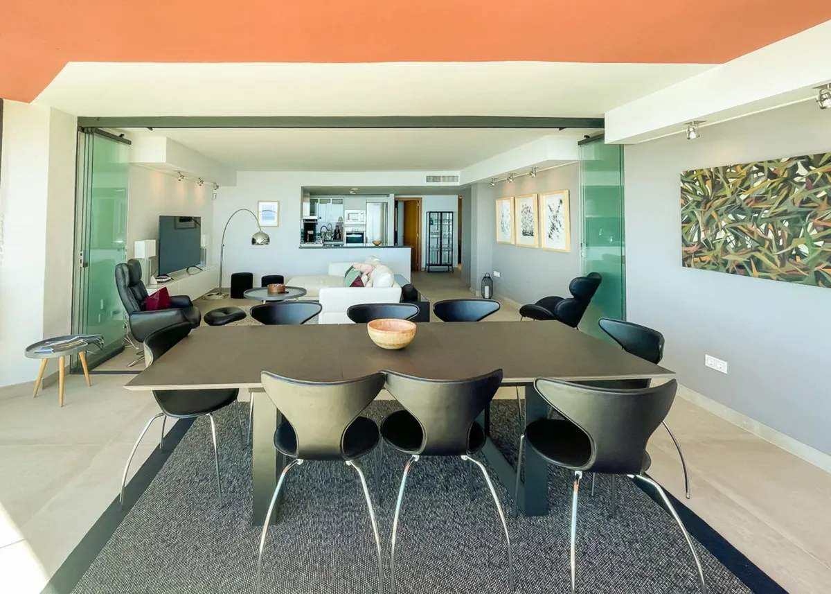 52acd993-a1c3-4a5d-bc4b-c1c9af5f9f27