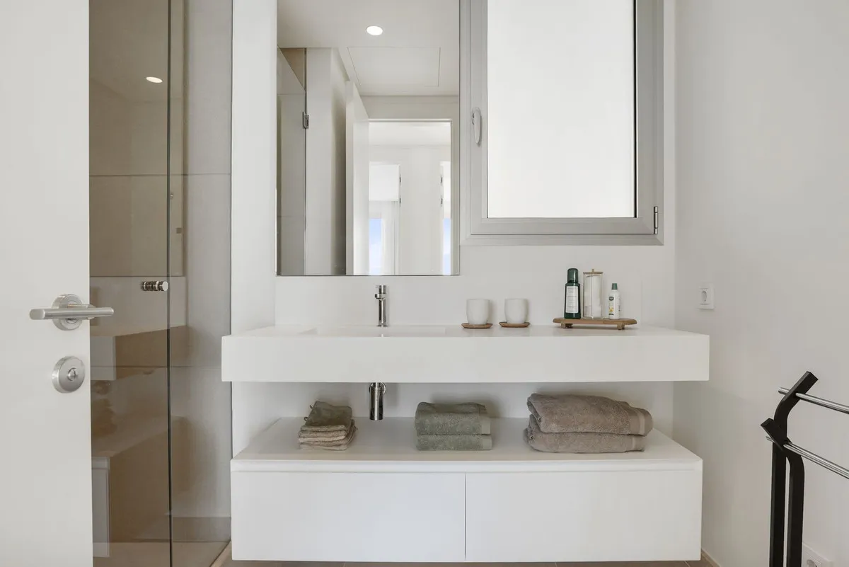 6eb64717-8756-4d24-974d-ee2e0b801b75