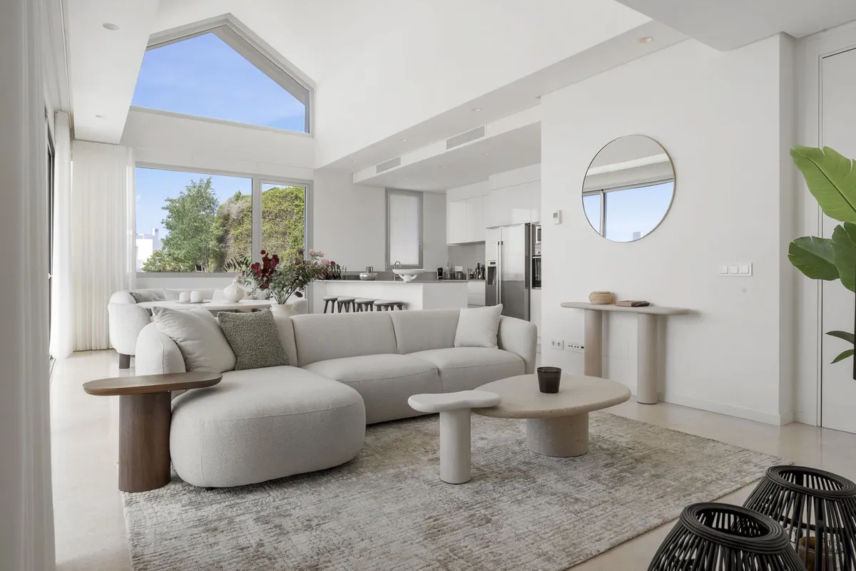 a2065e2f-1d8c-4983-9295-cd547a23a2db